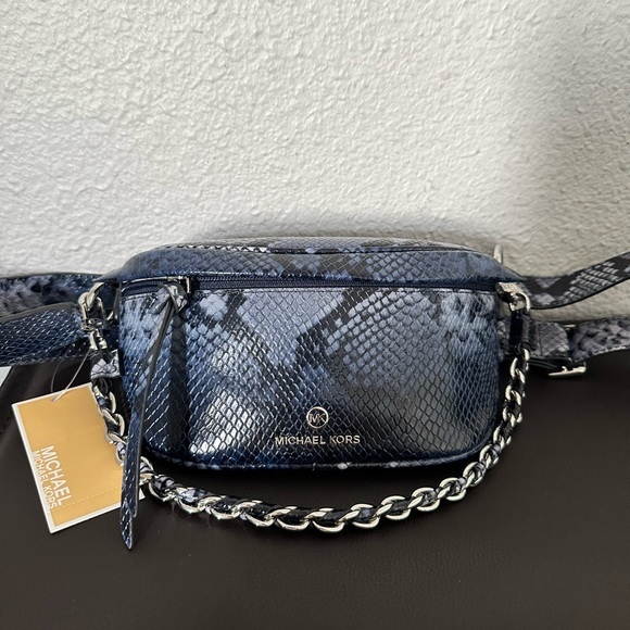 NWT MICHAEL Michael Kors
Slater Mini Embossed Leather Sling Pack Messenger Bag - Picture 15 of 15